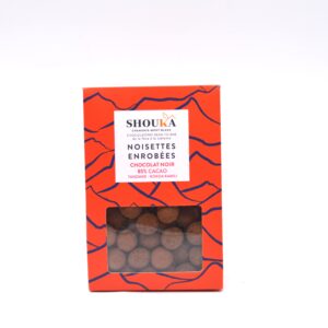 Noisettes Enrobées Finition Poudrée 85% Cacao Bio<br><small class="productArchive-tag">NOISETTES ENROBÉES</small>